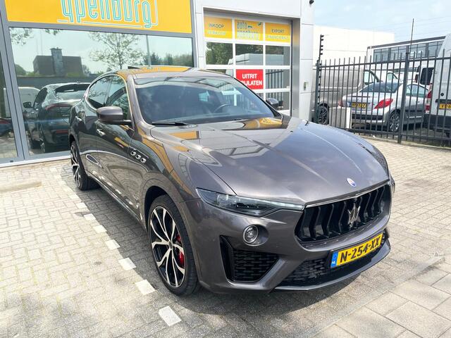 Maserati Levante 3.0 V6 D AWD GranSport Automaat * Facelift * Model 2022 * Panoramadak * Matrix LED * Soft-Close *