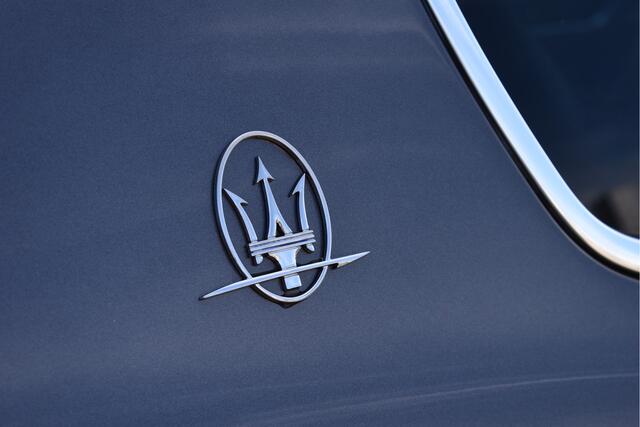 Maserati Levante 3.0 V6 AWD GranLusso | Luchtvering | Pano.dak | Camera | Keyless | DAB | Carplay | LED / Xenon | 20" | Uniek