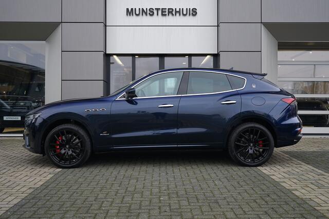 Maserati Levante 3.0 V6 AWD GranSport | Voorstoelen / Achterbank verwarmd | Trekhaak | Schuif/Kantel dak |