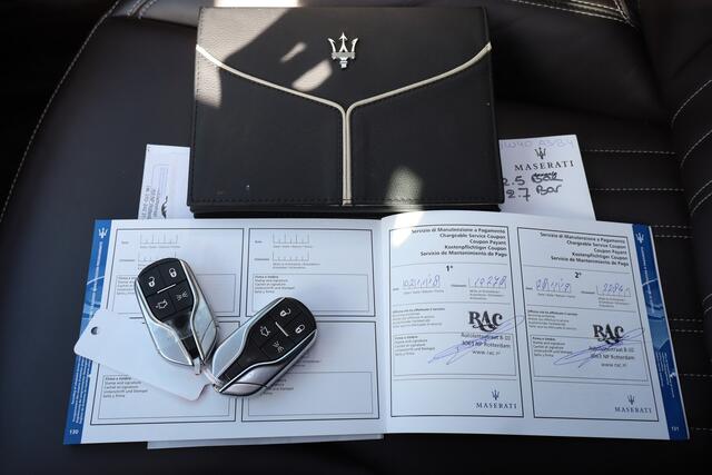 Maserati Levante 3.0 V6 S AWD Panoramadak! Nederlandse auto/Achteruitrijcamera/Harman kardon/Elektrisch verstelbare stoelen/Stoelverwarming/Stuurverwarming/Luchtvering met actieve hoogteregeling/DAB/Navigatie/Dodehoeksdetectie
