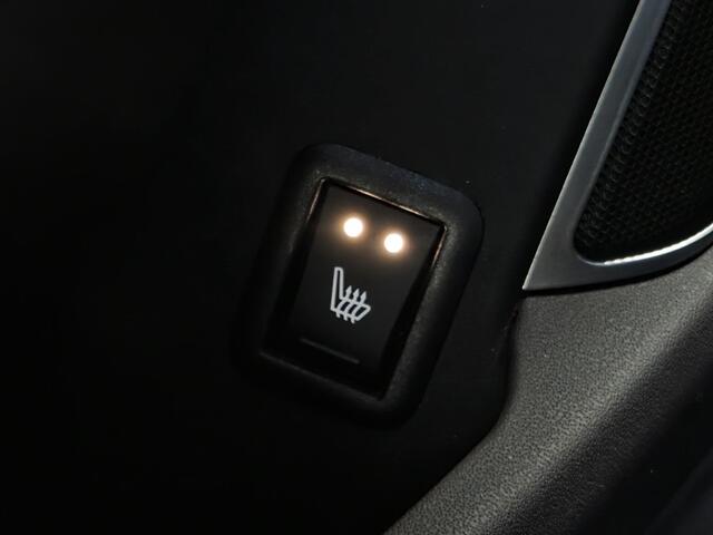 Maserati Levante 3.8 V8 GTS | Schuif-kanteldak | Adaptive Cruise Control | Dealeronderhouden