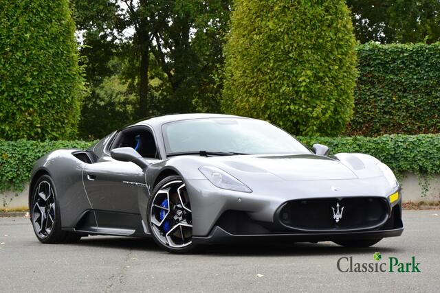 Maserati MC20