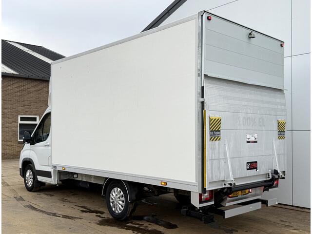 Maxus eDELIVER 9 204PK 100% Elektrisch 72kWh Laadklep LED Airco Adaptieve Cruise Control Carplay Camera Stoelverwarming Bakwagen Koffer Meubelbak