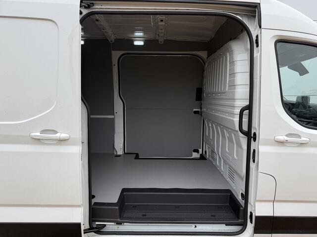 Maxus eDELIVER 9 89kWh 398km WLTP L3H2 204PK 80KWh Snelladen Dubbele schuifdeur Apple Carplay Adaptieve Cruise Control Led Airco Stoelverwarming BPM Vrij