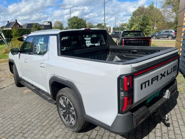Maxus eTERRON 9 eTerron 9 102 kWh Premium BEDRIJFSWAGEN 5 PERS DIRECT UIT VOORRAAD PRIMEUR 1E VOL ELECTRISCHE BEDRIJFSWAGEN 3500 KG TREK GEWICHT TOEGESTAAN IN EMISSIE ZONE . FISCAAL ZEER VOORDELIG . 430 KM WLTP BEREIK