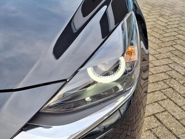 Mazda 2 1.5 Skyactiv-G Luxury | Stoelverwarming | Stuurwielverwarming | Apple carplay | Lichtmetalenvelgen |