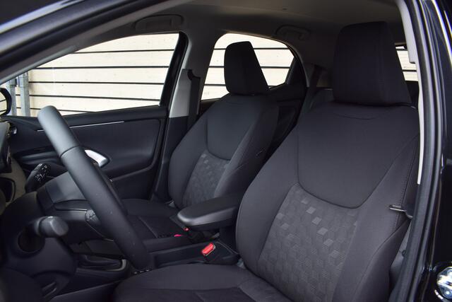 Mazda 2 Hybrid 1.5 Exclusive-line - ¤ 3.000,- voorraadkorting - Meerdere kleuren en uitvoeringen direct uit voorraad leverbaar*