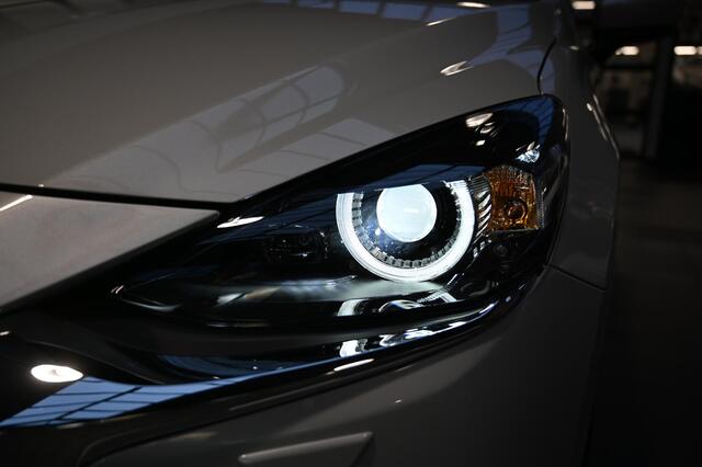Mazda 2 Skyactiv-G 90 6MT Luxury met I-activsense *Trekhaak* *Dealeronderhouden* *All-in prijs*