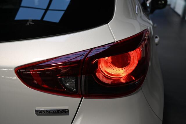Mazda 2 Skyactiv-G 90 6MT Luxury met I-activsense *Trekhaak* *Dealeronderhouden* *All-in prijs*