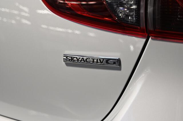 Mazda 2 Skyactiv-G 90 6MT Luxury met I-activsense *Trekhaak* *Dealeronderhouden* *All-in prijs*