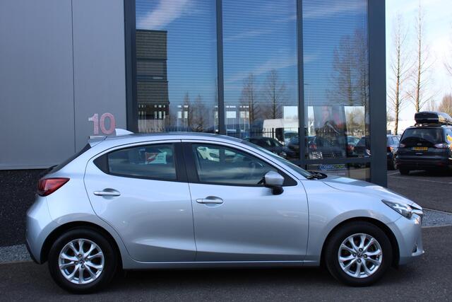 Mazda 2 1.5 Skyactiv-G Dynamic 37DKM, NAVI, PARKEERSENSOREN, LICHTMETAAL
