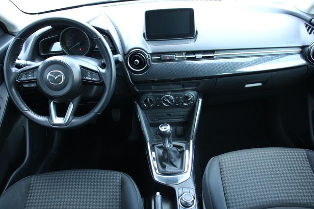 Mazda 2 1.5 Skyactiv-G Dynamic 37DKM, NAVI, PARKEERSENSOREN, LICHTMETAAL