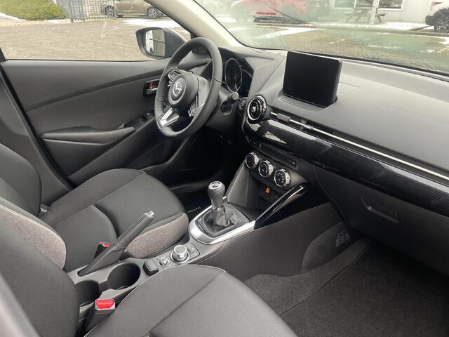 Mazda 2 1.5 e-SkyActiv-G 90 Exclusive-Line | NIEUWE AUTO | Climate control | Achteruitrij camera | LM velgen |