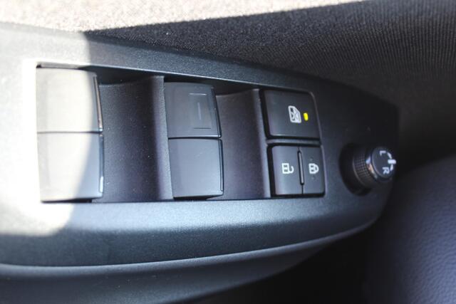 Mazda 2 Hybrid 1.5 Pure Navigatie l Parkeercamera l Stoelverwarming l AppleCarPlay/AndroidAuto