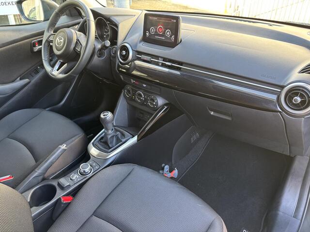 Mazda 2 1.5 Skyactiv-G Style Selected 1e Eig., Dealerond., NL-Auto, Carplay/ Android Auto, Navigatie, A.Rijcamera, Airco, LM velgen, Zeer nette auto.