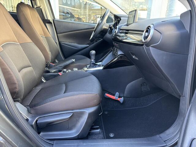 Mazda 2 1.5 Skyactiv-G Style Selected 1e Eig., Dealerond., NL-Auto, Carplay/ Android Auto, Navigatie, A.Rijcamera, Airco, LM velgen, Zeer nette auto.