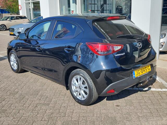 Mazda 2 1.5 SKYACTIV-G SKYLEASE+ Stoelverwarming | Rood interieur | Navi | Cruise