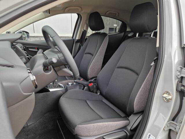 Mazda 2 1.5 e-SkyActiv-G 90 Exclusive-Line | FINAL EDITION ¤. 2400,- VOORDEEL
