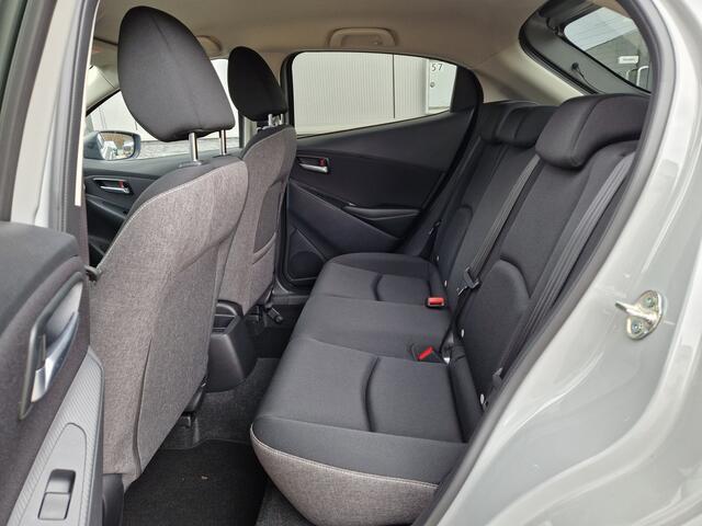 Mazda 2 1.5 e-SkyActiv-G 90 Exclusive-Line | FINAL EDITION ¤. 2400,- VOORDEEL