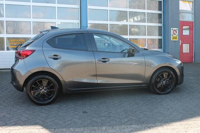 Mazda 2 1.5 SA-G HOMURA 5677 km