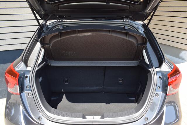 Mazda 2 1.5 Skyactiv-G Luxury - Dealer onderhouden - Trekhaak