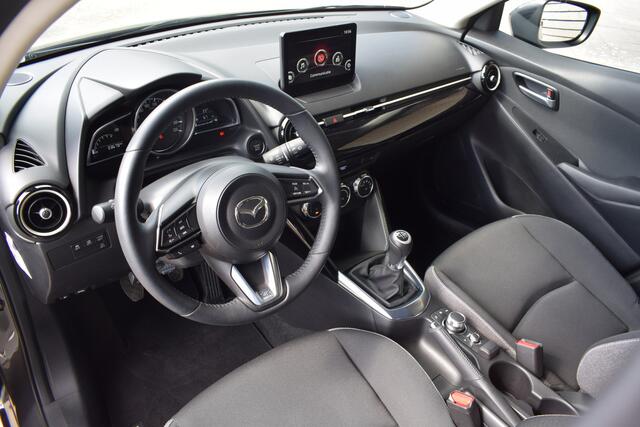 Mazda 2 1.5 e-SkyActiv-G 90 Exclusive-Line - Dealer onderhouden