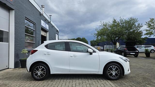 Mazda 2 1.5 Skyactiv-G Intro Edition