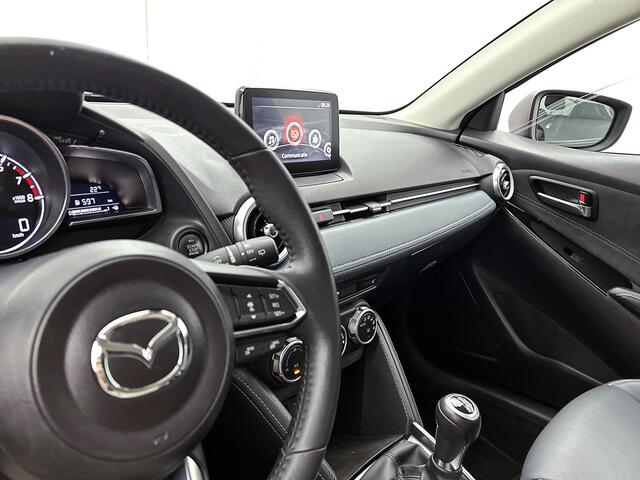 Mazda 2 1.5 Skyactiv-G Signature | Navigatie | Stoelverwarming | Camera achter | LM velgen |