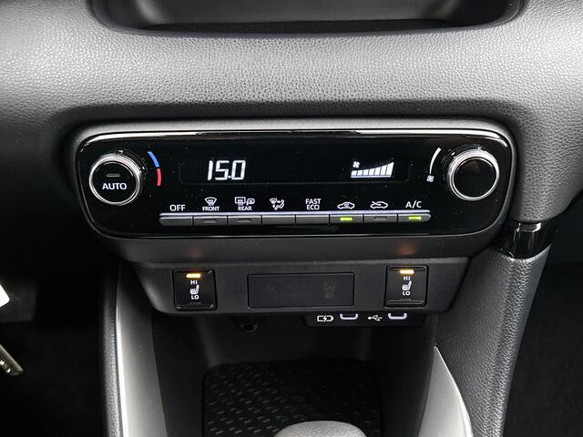 Mazda 2 Hybrid 1.5 Centre-line