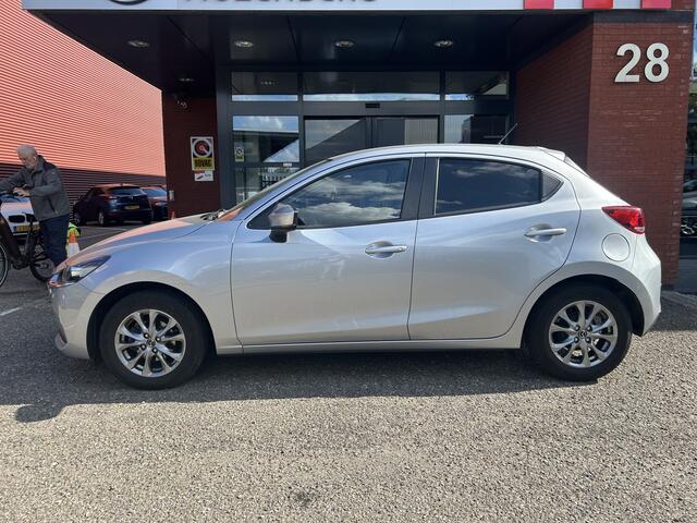 Mazda 2 1.5 Skyactiv-G Comfort // NAVI + CARPLAY // PDC // CRUISE // AIRCO // STOELVERWARMING
