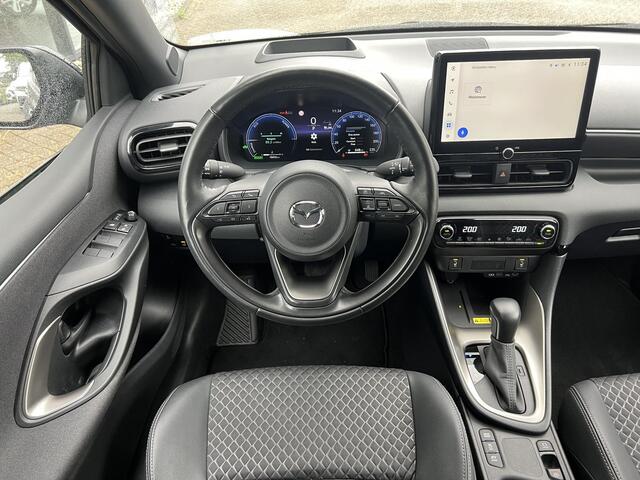 Mazda 2 Hybrid 1.5 Homura Plus AUTOMAAT | STOEL- EN STUURVERWARMING | PARKEERSENSOREN V+A | ACHTERUITRIJCAMERA | DODEHOEKDETECTIE | NAVIGATIE | CARPLAY | DRAADLOZE TELEFOONLADER | DIGITAAL DASHBOARD | KEYLESS |