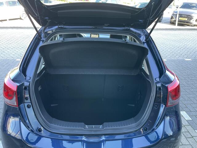 Mazda 2 1.5 Skyactiv-G Dynamic Volledig Dealer Onderhouden / Navigatie / Cruise Control