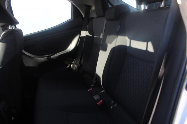 Mazda 2 Hybrid 1.5 Agile Apple Carplay/ Android auto l Keyless l Automaat l Cruise control l Stuur- en Stoelverwarming