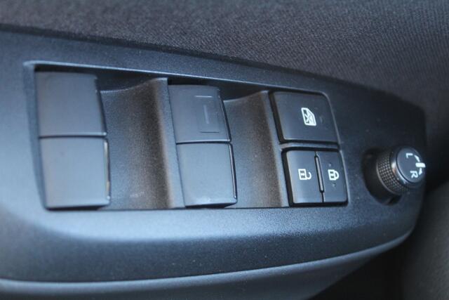 Mazda 2 Hybrid 1.5 Agile Apple Carplay/ Android auto l Keyless l Automaat l Cruise control l Stuur- en Stoelverwarming