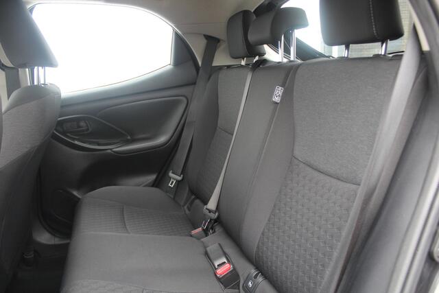 Mazda 2 Hybrid 1.5 Agile Toyota Yaris l Apple Carplay/ Android auto l Keyless l Automaat l Cruise control l Stuur- en Stoelverwarming VDL auto