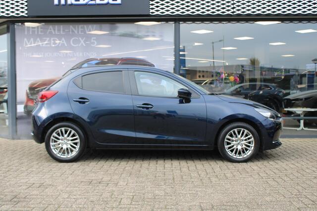 Mazda 2 1.5 Skyactiv-G Luxury Automaat, HUD, Cruise, Clima, Navi, Stuurverwarming, Stoelverwarming, Apple Carplay, BSM, LMV 16 Inch, All Season, Camera