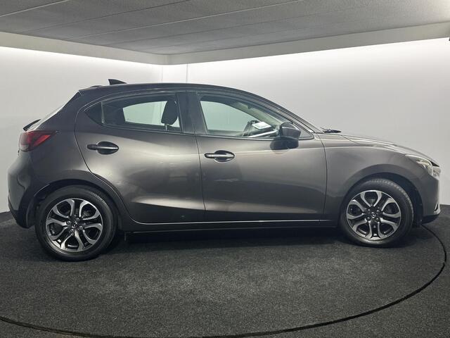 Mazda 2 1.5 Skyactiv-G Dynamic+ / NL auto / Navigatie / 1e eig / Voll. dealer historie