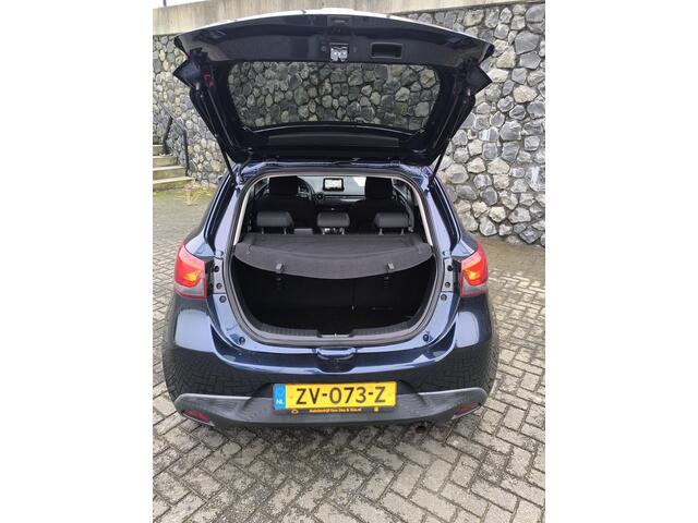 Mazda 2 1.5 Skyactiv-G Sport Selected Navi,carplay, camera, prive glas,