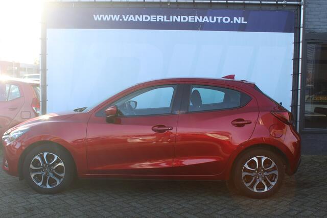 Mazda 2 1.5 Skyactiv-G Dynamic+ Airco l Navi l bluetooth l Lm Velgen l Achter Sensoren