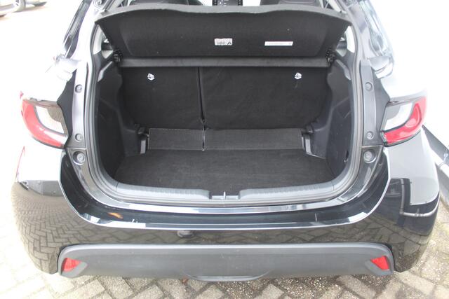 Mazda 2 Hybrid Toyota Yaris Hybrid 1.5 Stuur- en Stoelverwarming l Apple Carplay/ Android auto l Keyless l Automaat l Parkeercamera l Cruise control l