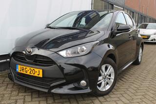 mazda-2-hybrid-toyota-yaris-hybrid-