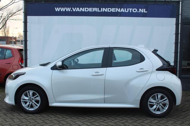 Mazda 2 Hybrid Toyota Yaris Hybrid 1.5 Centre-line Stuur- en Stoelverwarming l Apple Carplay/ Android auto l Keyless l Automaat l Parkeercamera l Cruise control l
