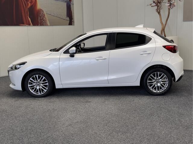 Mazda 2 1.5 SKYACTIVE-G SPORTIVE NAVIGATIE CRUISE CONTROL APPLE CARPLAY/ANDROID STOEL EN STUUR VERWARMING DODEHOEKSENSOREN RIJSTROOKSENSOREN PDC ZEER MOOI !! 3010 DEK