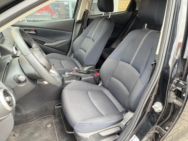 Mazda 2 1.5 SKYACTIV-G LUXURY 5-DEURS NAVI/LED/CRUISE/CAMERA/NL-AUTO/1E EIG.