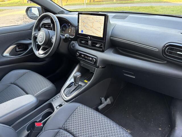 Mazda 2 Hybrid 1.5 Homura Plus NL-Auto, Navigatie, Apple Carplay /Android auto, 17 inch LM Black, Cruise Controle Ad., Panorama dak, A.Rij-Camera, Keyless Entry/Start, Draadloos tel. laden