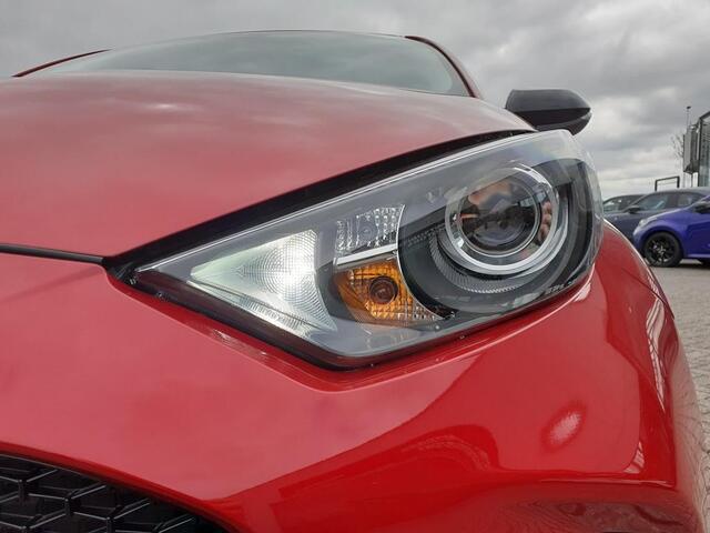 Mazda 2 Hybrid 1.5 Centre-line