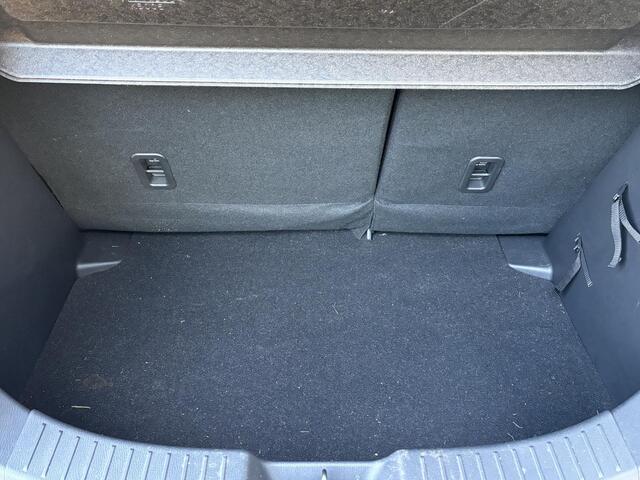 Mazda 2 1.5 Skyactiv-G Sportive NL-Auto, 1e Eig., Apple Carplay / Android Auto, A-Rij-Camera, Cruise Controle, LM Velgen Black, Audio, Airco