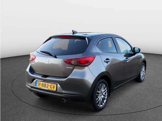 Mazda 2 1.5 Skyact-G Style Selected | Camera | Privacy glass