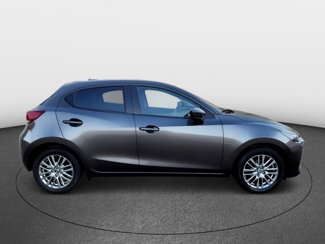 Mazda 2 1.5 Skyact-G Style Selected | Camera | Privacy glass