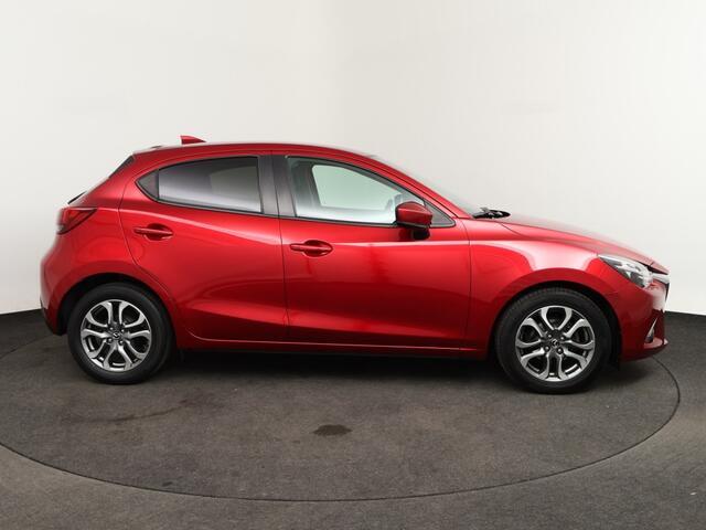 Mazda 2 1.5 Sport Selected NAVI 16" LMV